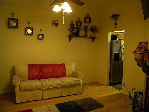 2nd image of 4808 Hinchman Way