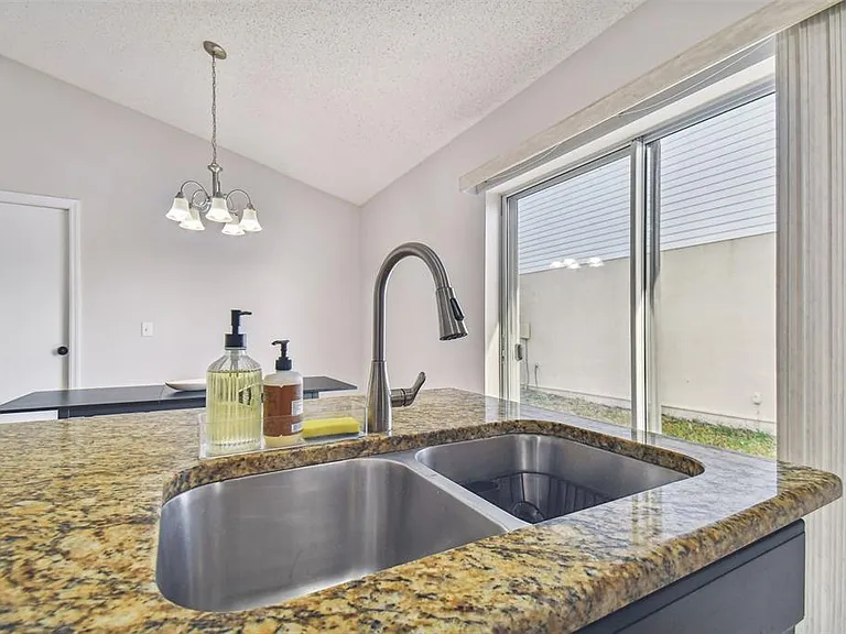 30626 Birdhouse Dr — Photo 13