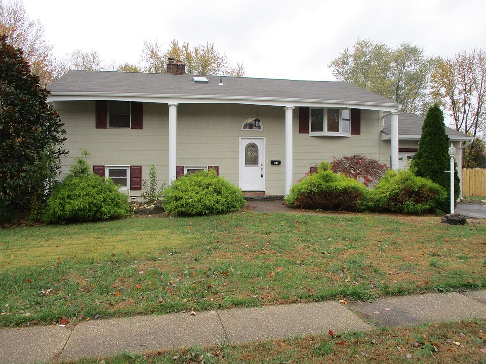 1st image of 153 Newbury Rd
