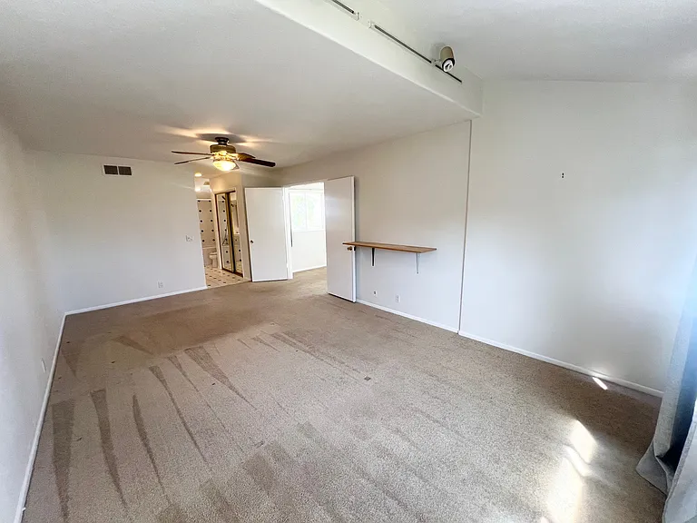 198 San Vincente Cir — Photo 9
