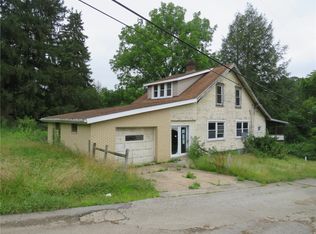 60 Wisetown Rd, Charleroi, PA 15022