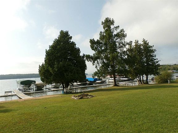4th image of 9 Apple Ln