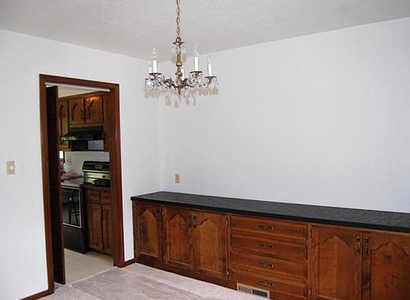 4th image of 6821 Wildwood Dr