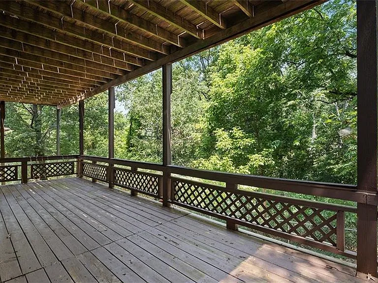 44 Sandwick Dr — Photo 20