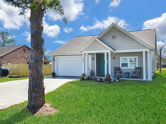 4th image of 207 Shimek St