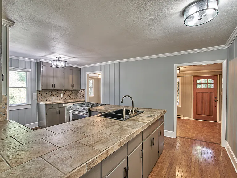 640 Morningside Dr — Photo 118