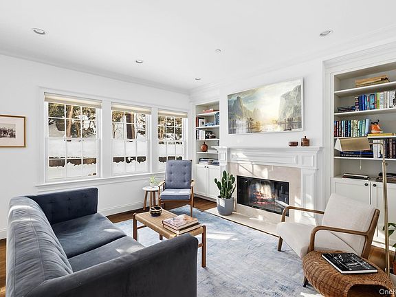 4th image of 53 Hillside Terrace