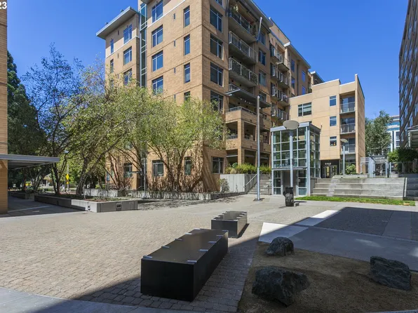 701 Columbia St APT 406, Vancouver, WA 98660