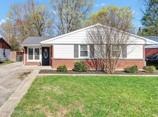 9804 Rowntree Rd, Jeffersontown, KY 40299