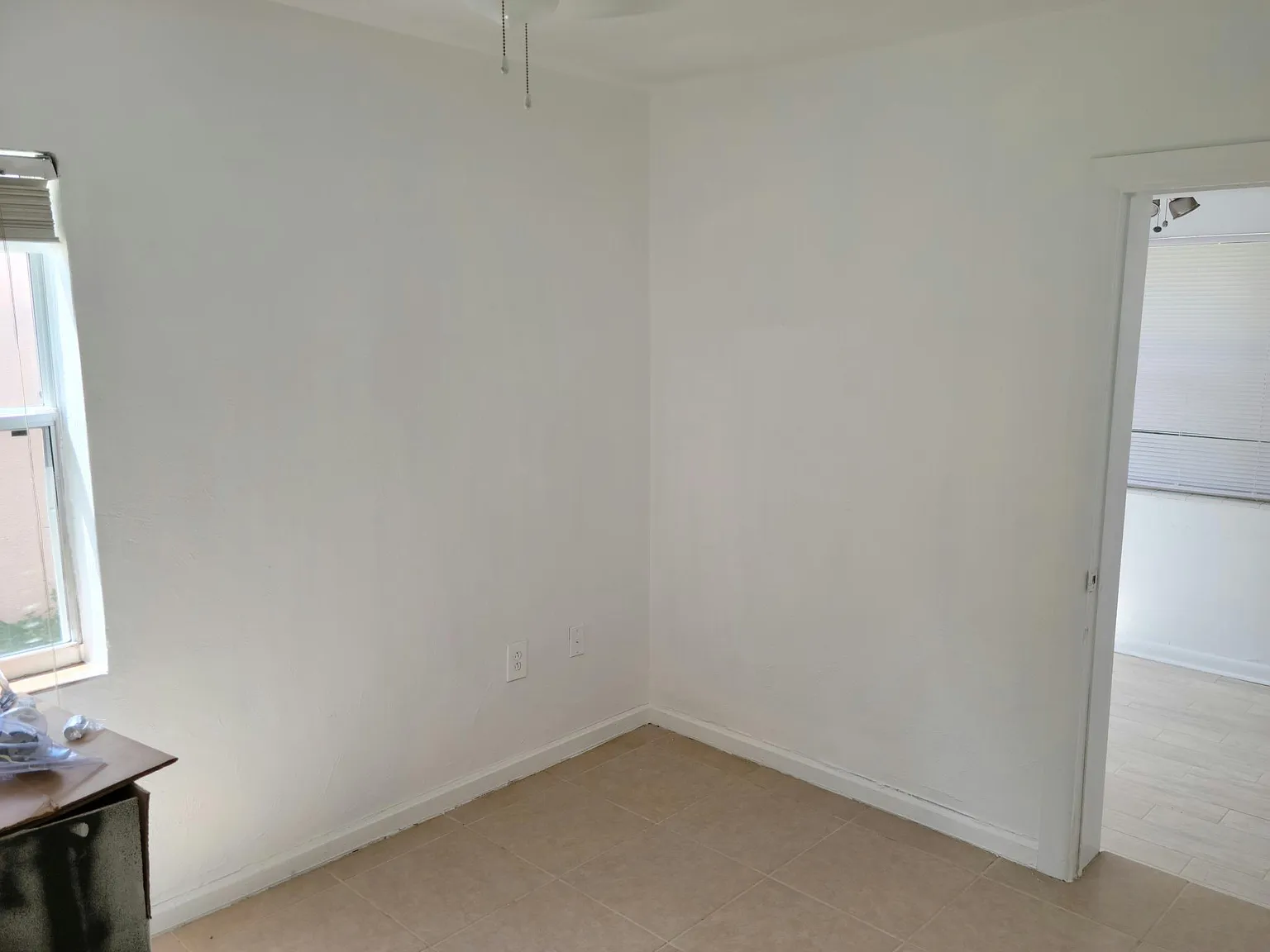 2 bed, 978 sqft, $2,700 — Photo 2