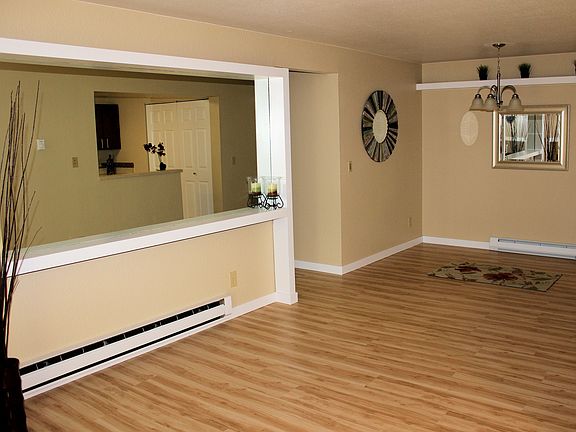 3rd image of 9494 Redmond Woodinville Rd NE APT B208e