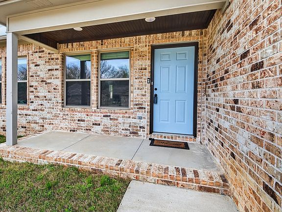 4th image of 55 Birchwood Dr