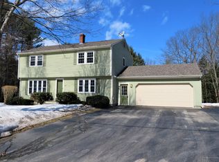 4 Crestwood Dr, Westbrook, ME 04092