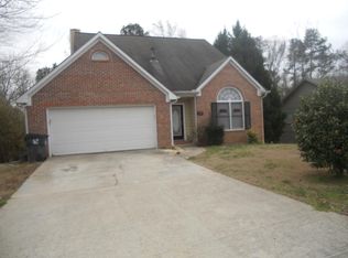 425 Clearwater Pl, Lawrenceville, GA 30044