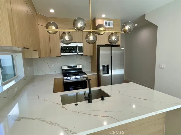 611 W 41st Pl Unit 1/2, Los Angeles, CA 90037