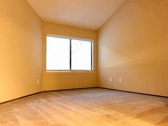 5th image of 4833 Lago Vista Cir