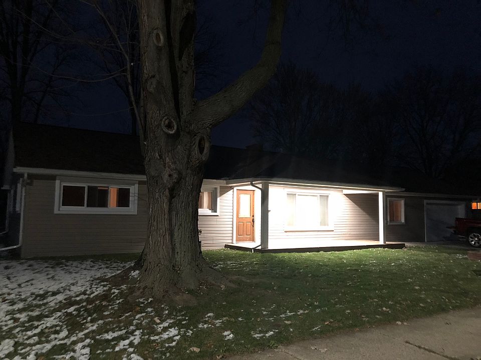 2nd image of 23601 Joy St
