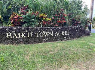 821 Auwaha St #A, Haiku, HI 96708