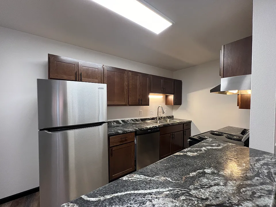 2306 Badger Pkwy #6