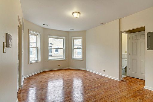 3rd image of 7421 S Kimbark Ave APT 3E