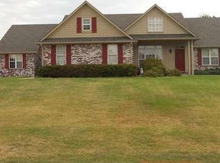 1215 Pinehurst Ct, Fort Gibson, OK 74434