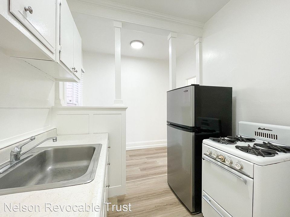 1st image of 1825 Pine St APT 5