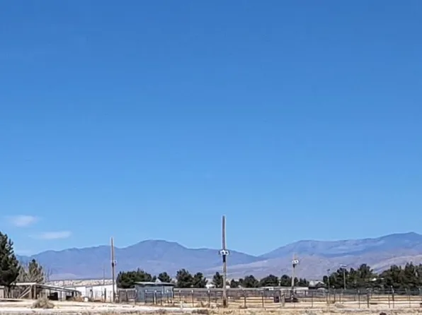 2110 E Fuchsia St, Pahrump, NV 89048