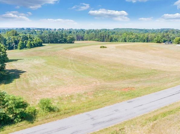 217 Tobacco Rd #0, Glade Hill, VA 24092