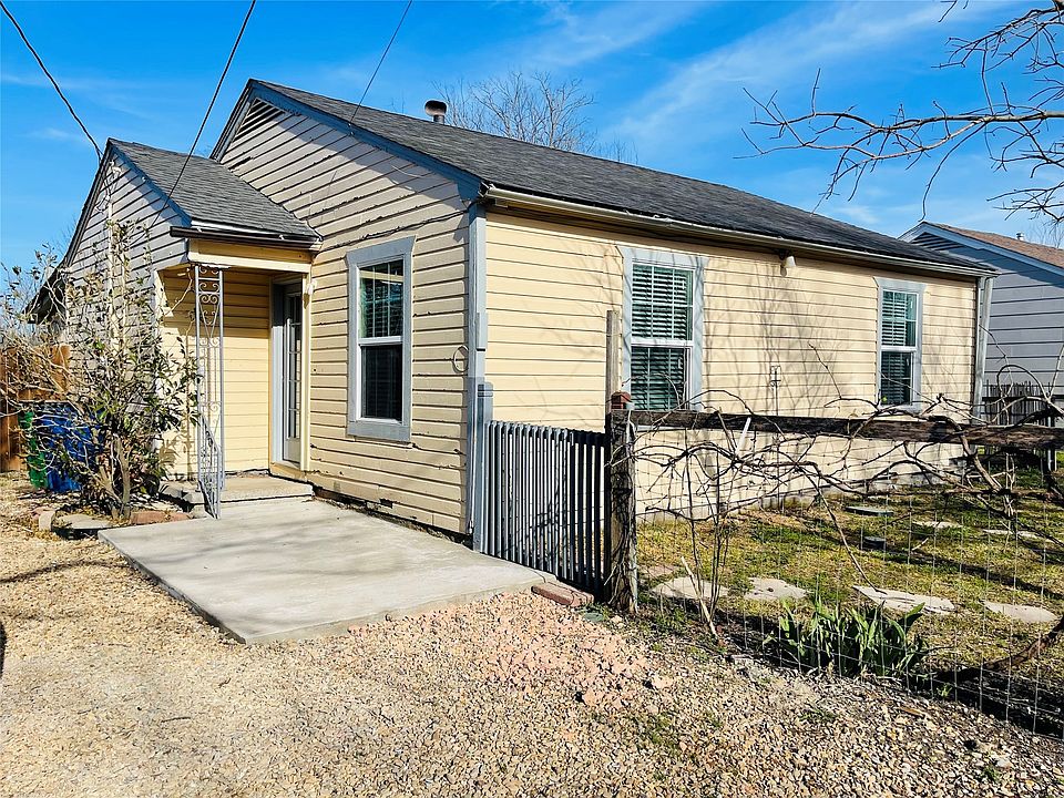 1st image of 203 Ennis St
