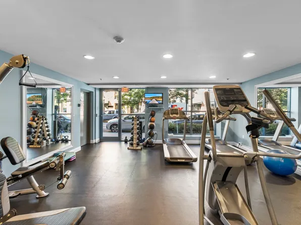 727 Monroe Street image 5 of 24