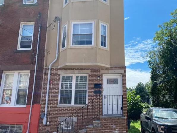 1734 Monument St, Philadelphia, PA 19121