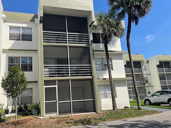 5th image of 4255 N University Drive #214