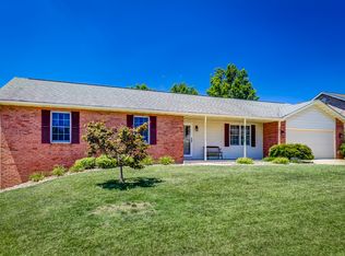 21 Rio Verde Dr, Belleville, IL 62221