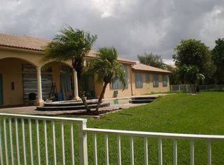 14992 SW 17th St, Davie, FL 33326