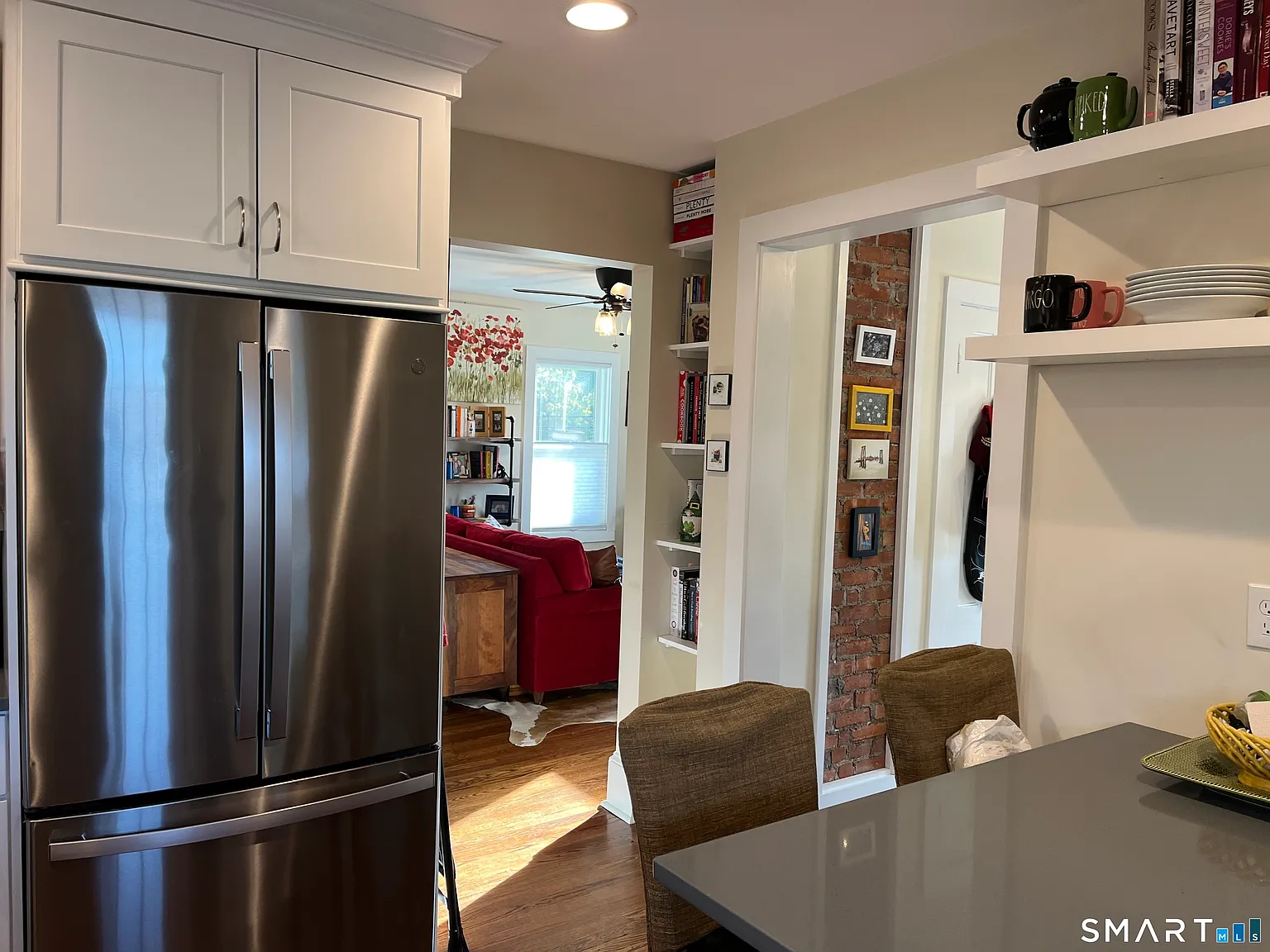 2 bed, 2.0 bath, 1200 sqft, $2,700 — Photo 3