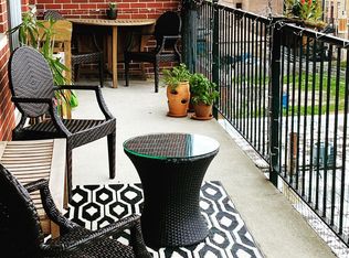 2000 W Warren Blvd #4NW, Chicago, IL