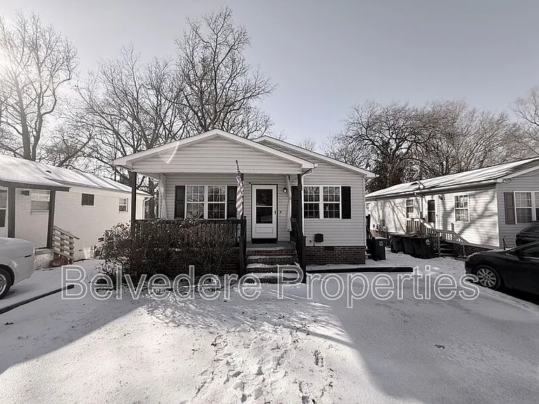415 N Dudley St — Photo 1