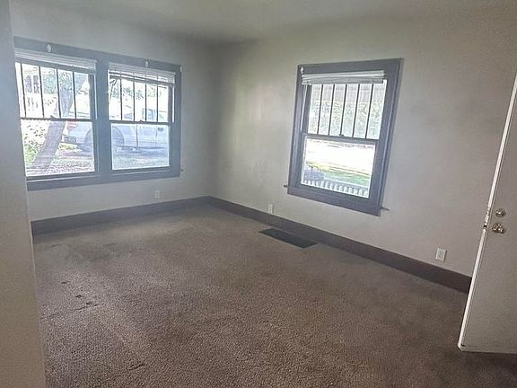 5th image of 1710 Bridge Ave #1