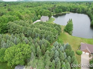 146 Ville, Holland, MI 49423