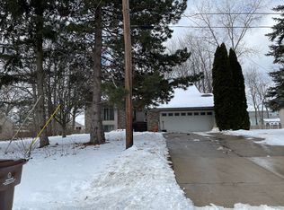 13256 Blackwood Dr, Dewitt, MI 48820