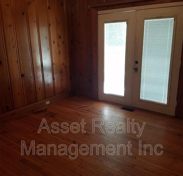 2033 Decatur Hwy — Photo 10