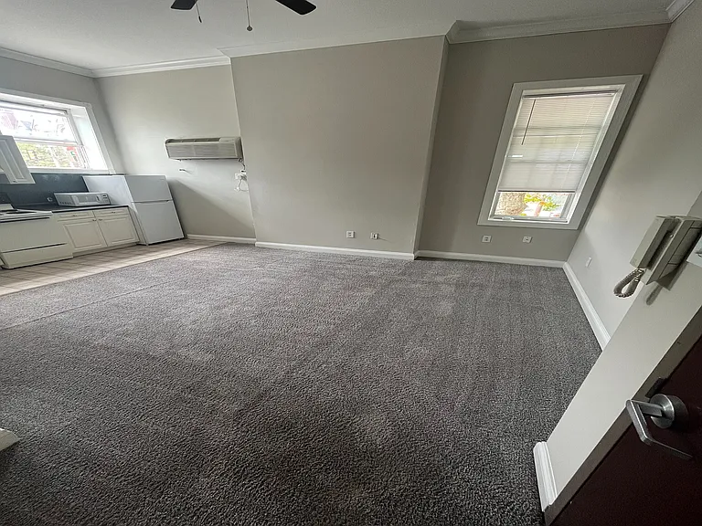 Campus Apartments — Photo 8
