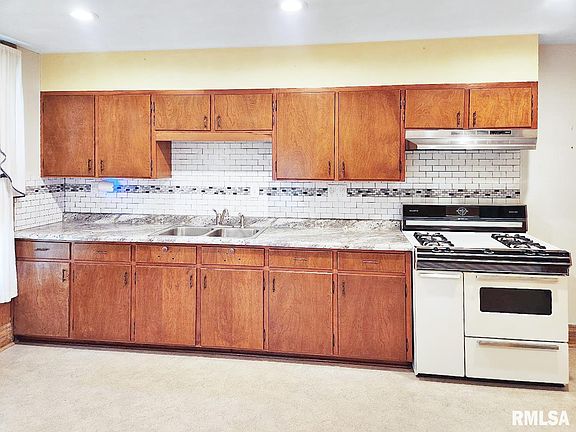 4th image of 520 N 6th St