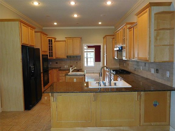 4th image of 1609 E Brighton Pl
