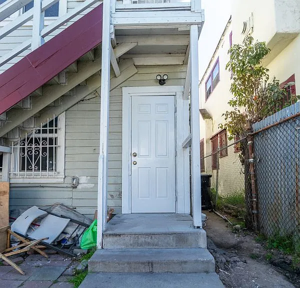 223 S Reno St — Photo 23