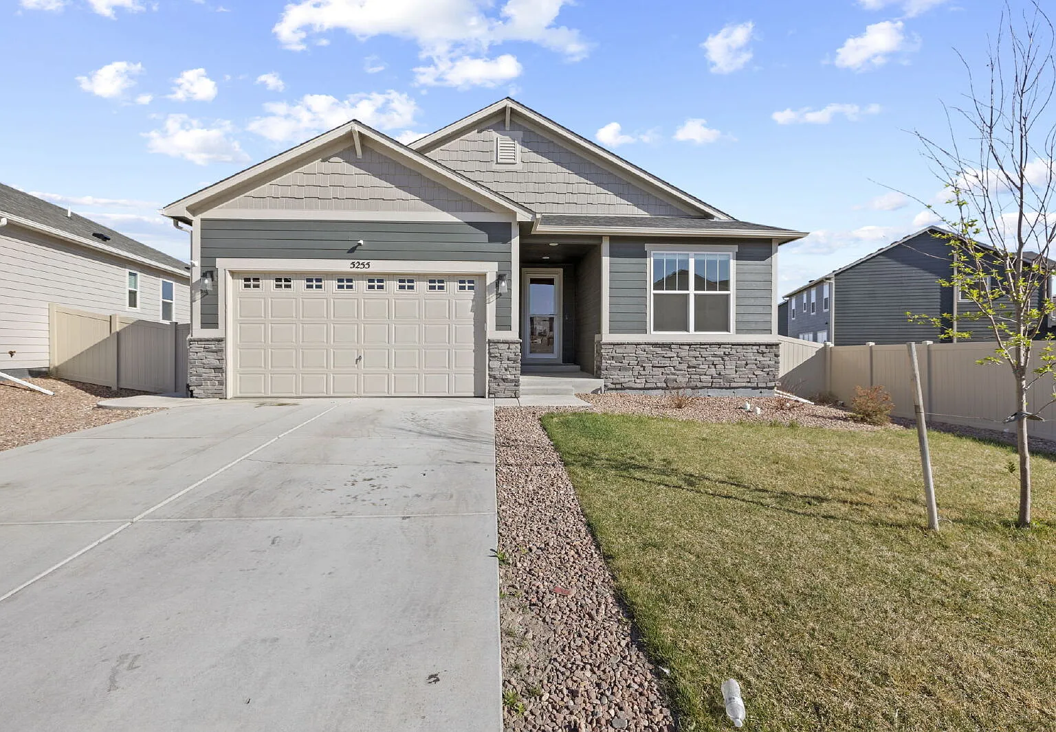 5 bed, 3.0 bath, 3359 sqft, $3,100 — Photo 1