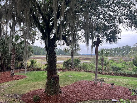 2nd image of 4 Bent Tree Ln