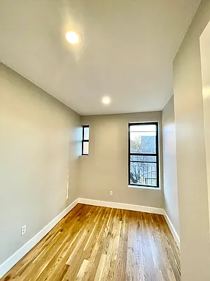 Rented by Pear NYC LLC | media 37