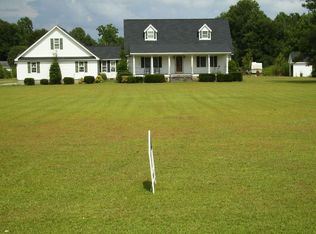 9223 Old Stake Rd, Tabor City, NC 28463