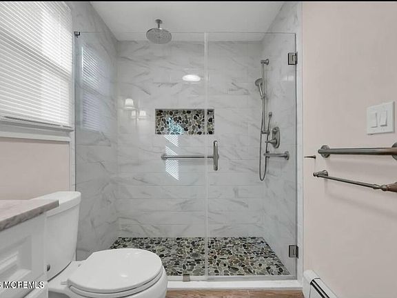 4th image of 9 Eisele Ave